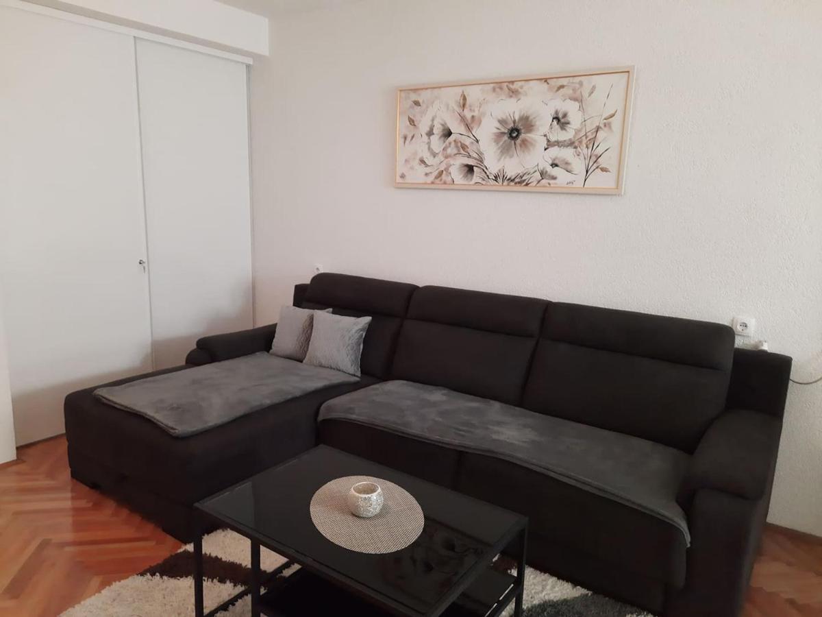 Apartments Rose Loboja Makarska Exterior photo