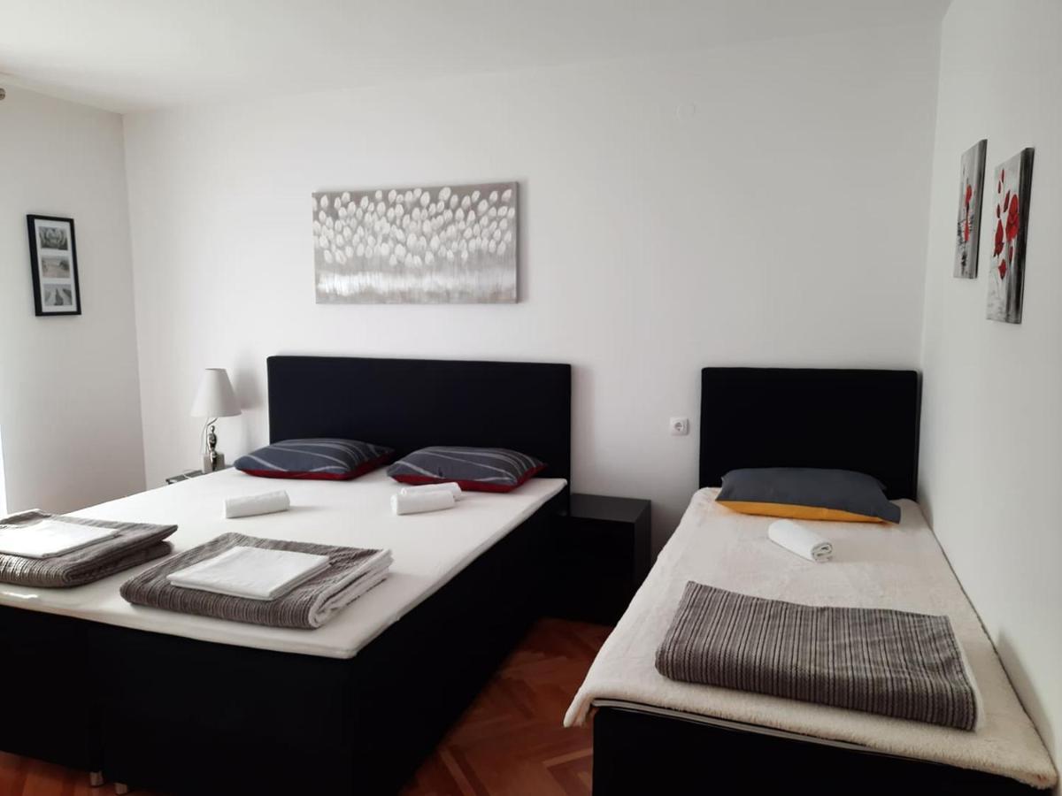 Apartments Rose Loboja Makarska Exterior photo