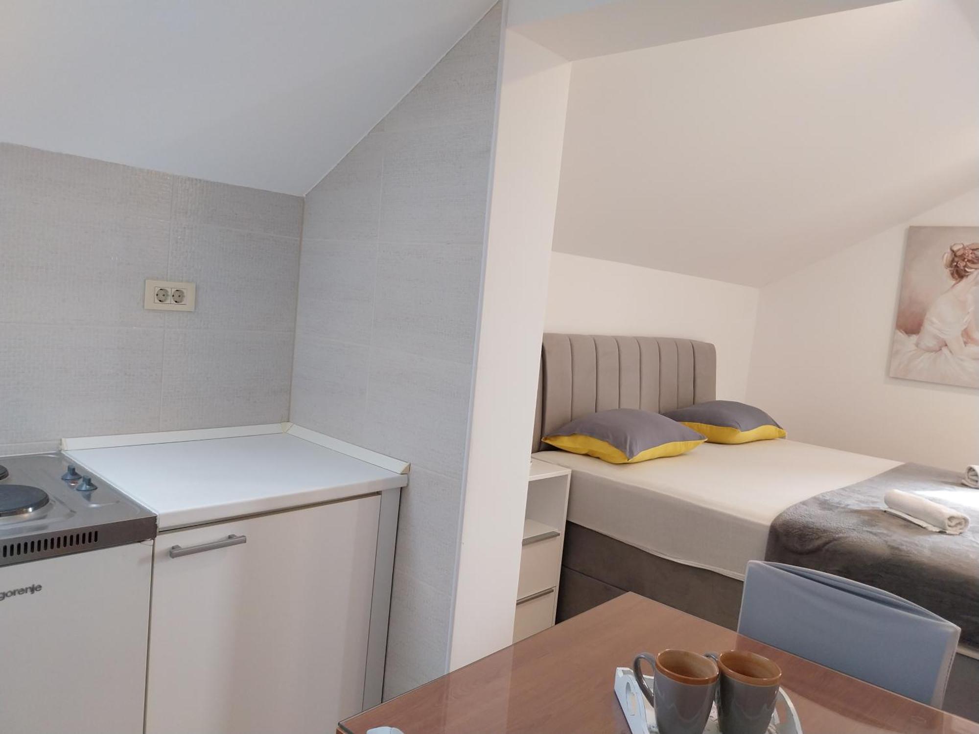 Apartments Rose Loboja Makarska Exterior photo