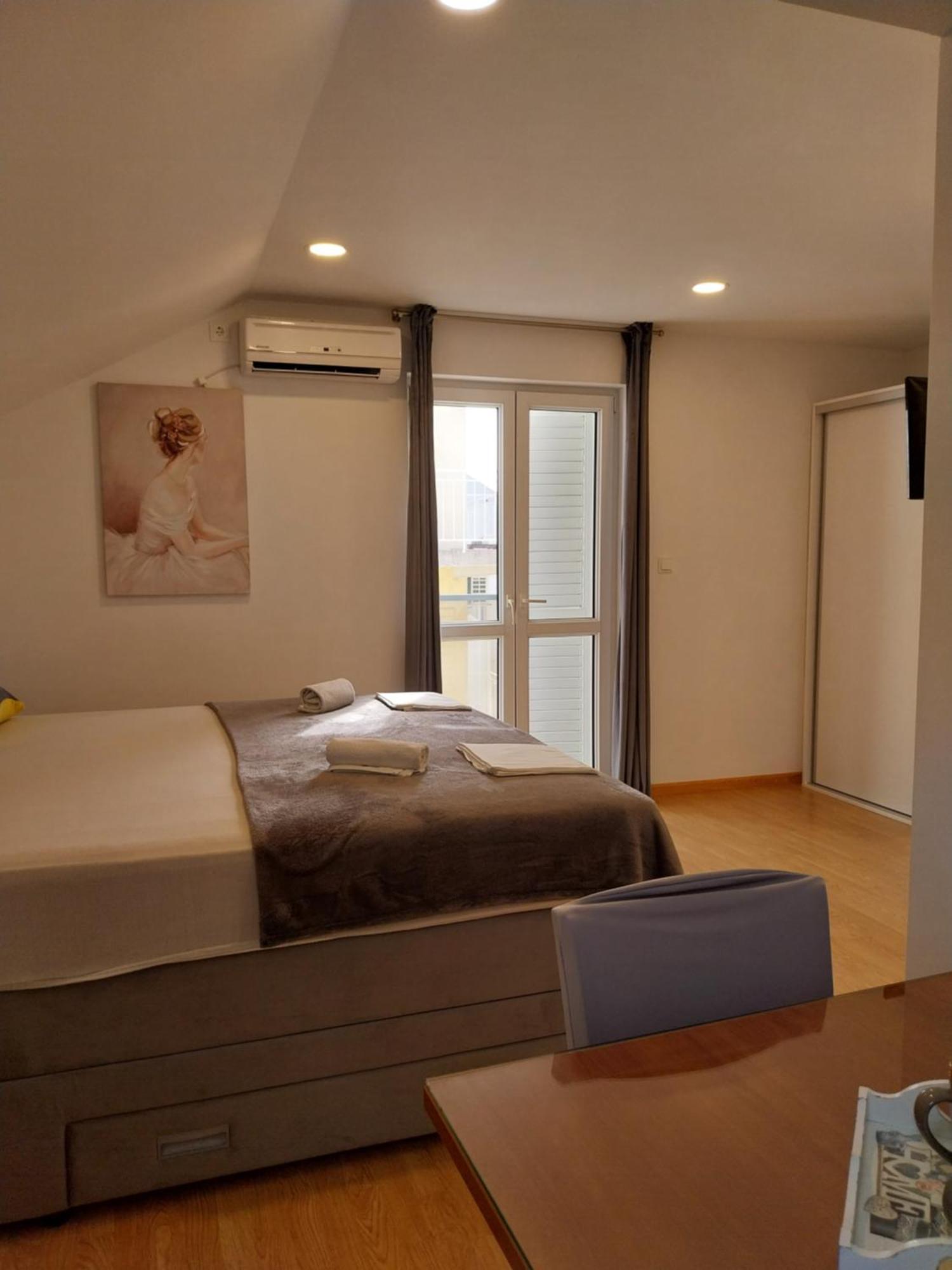 Apartments Rose Loboja Makarska Exterior photo