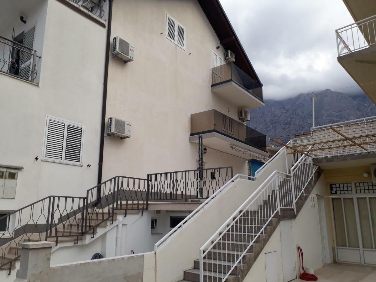 Apartments Rose Loboja Makarska Exterior photo